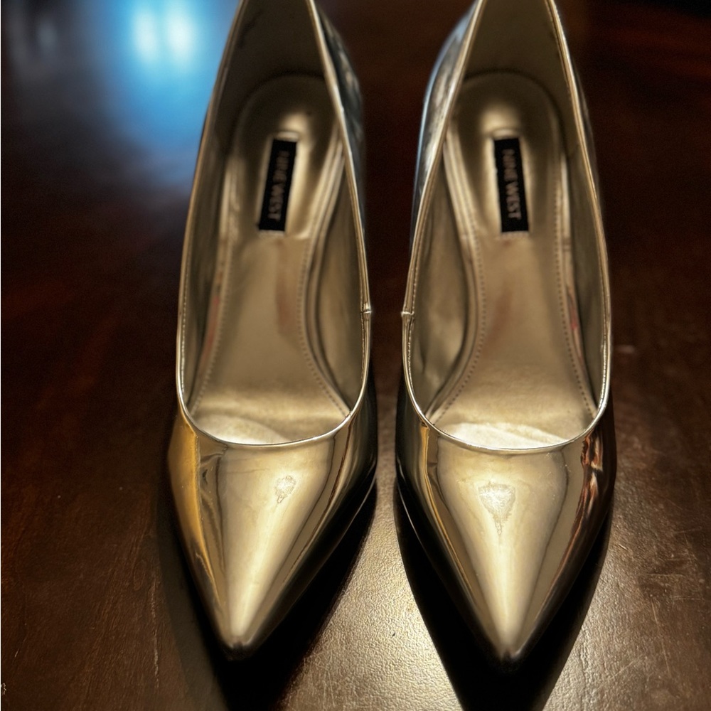 Nine West Metallic Silver Pumps
